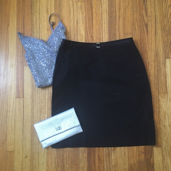 Ann Taylor black skirt. Cute metal detail on waist - Picture 1 of 4